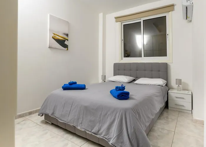 Ariel 3 Bed